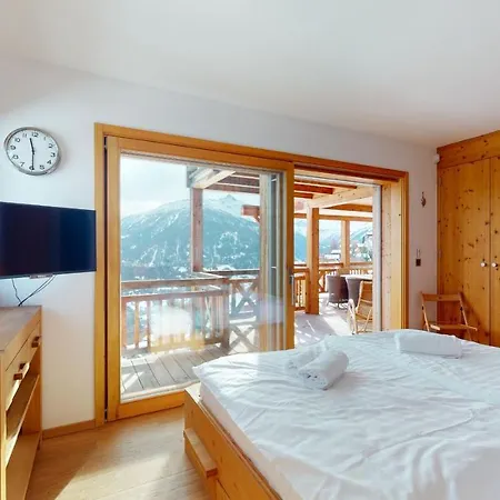 Etoiles Des Neiges Luxe & Jacuzzi 12 Pers By Alpvision Residences 木屋 *