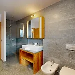Etoiles Des Neiges Luxe & Jacuzzi 12 Pers By Alpvision Residences בקתה *